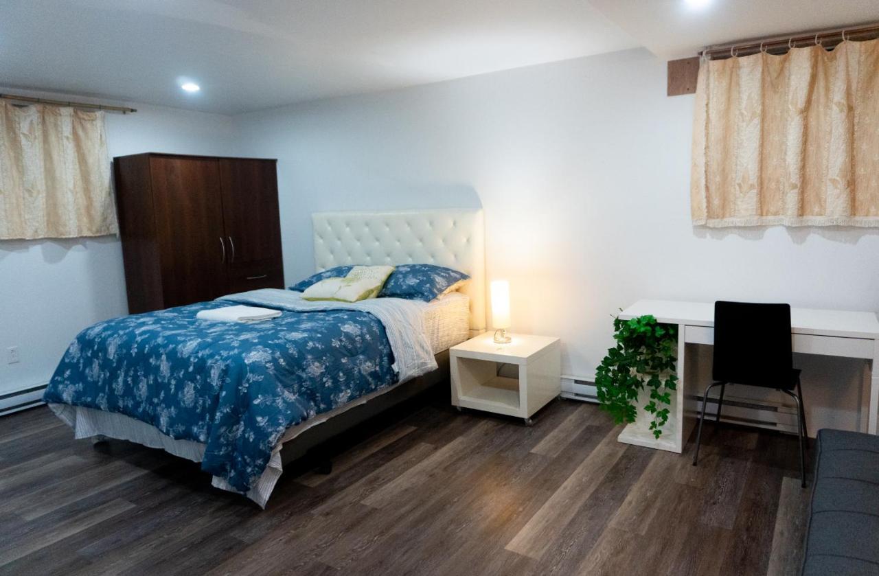 Newly Renovated Studio, Separate Entrance Montreal Exterior foto