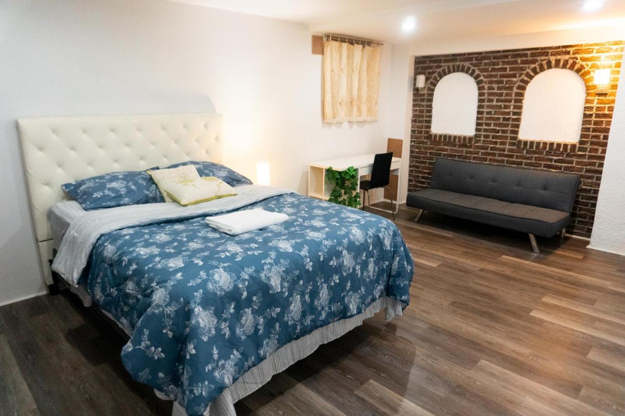 Newly Renovated Studio, Separate Entrance Montreal Exterior foto