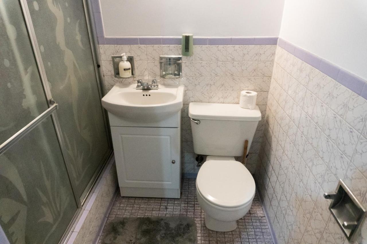 Newly Renovated Studio, Separate Entrance Montreal Exterior foto