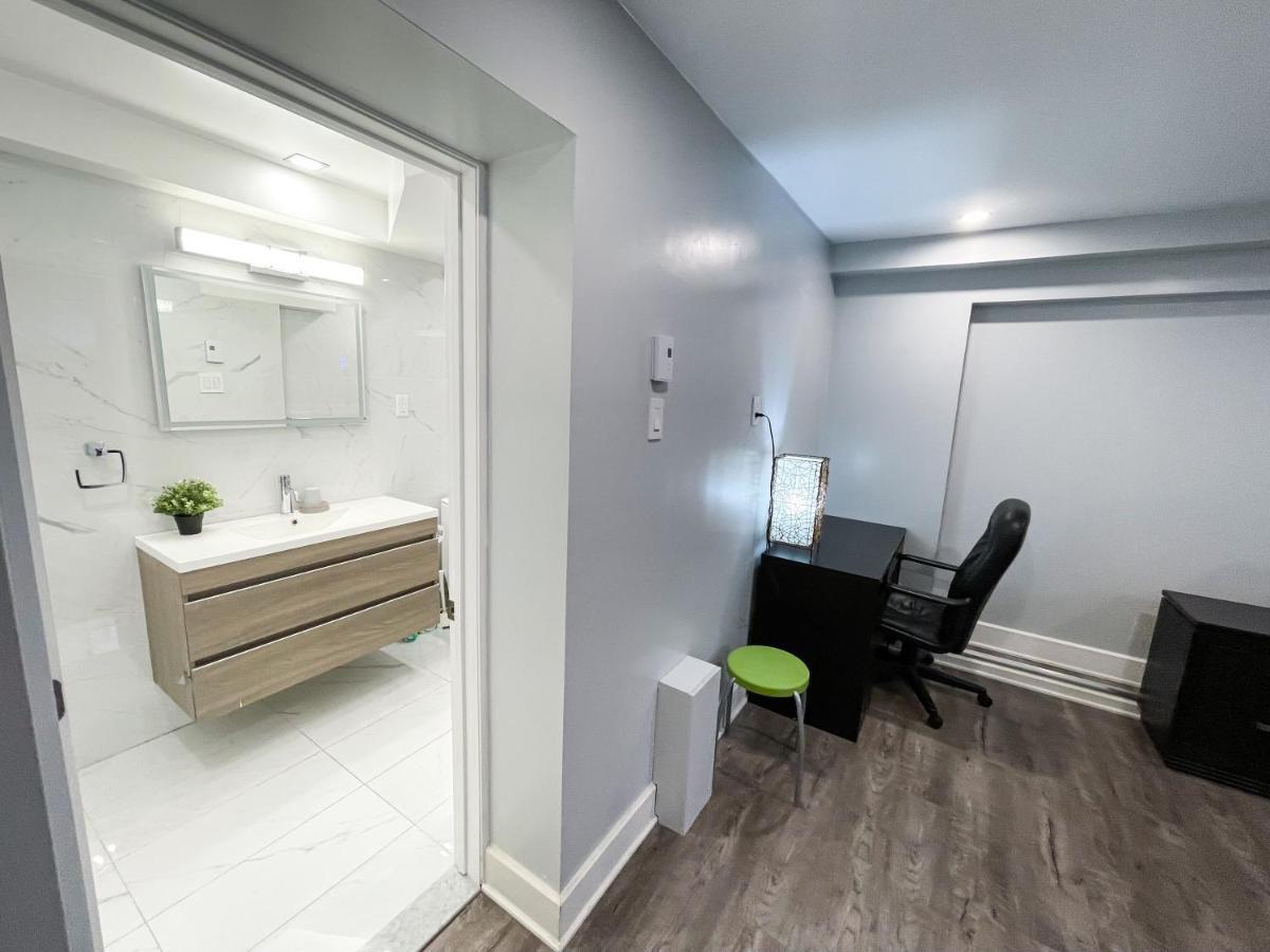 Newly Renovated Studio, Separate Entrance Montreal Exterior foto